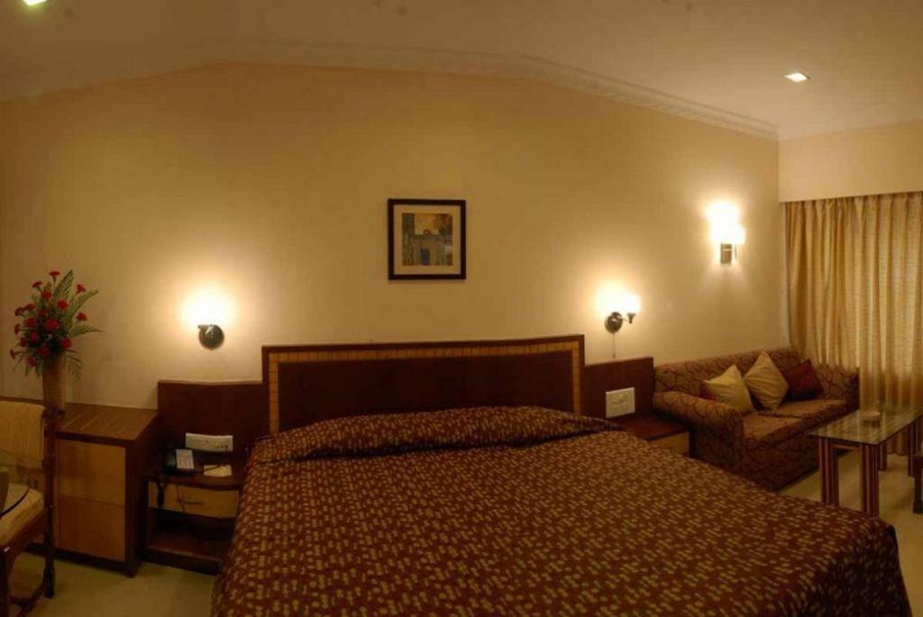 Hotel Juhu Plaza Mumbai Dış mekan fotoğraf